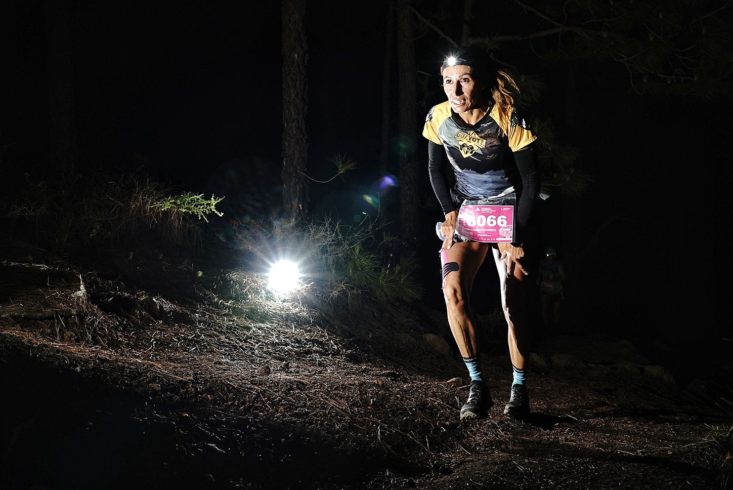 Raúl Díaz y Carmen Ortega ganan la carrera vertical nocturna de la Tenerife Bluetrail 2022