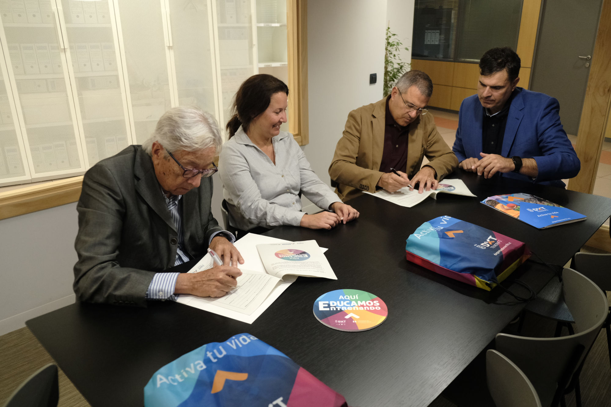 El CB Canarias Lenovo Tenerife se suma al proyecto ‘Educar Entrenando’