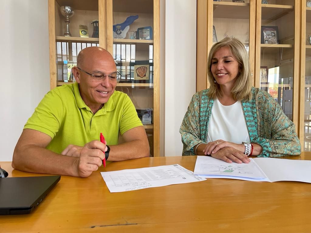 La consejera Yolanda Moliné visita las instalaciones deportivas de Güímar