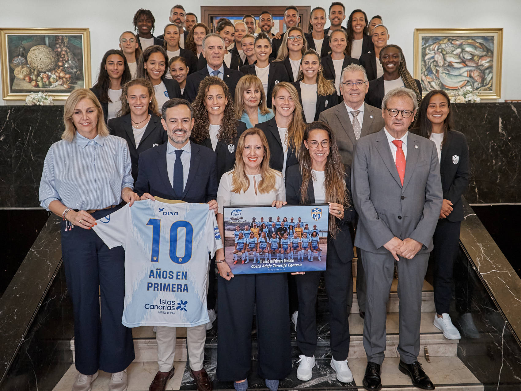 20250512 Recepcion Costa Adeje El Cabildo celebra un acto de reconocimiento al Costa Adeje Tenerife Egatesa por su décimo aniversario en Primera División
