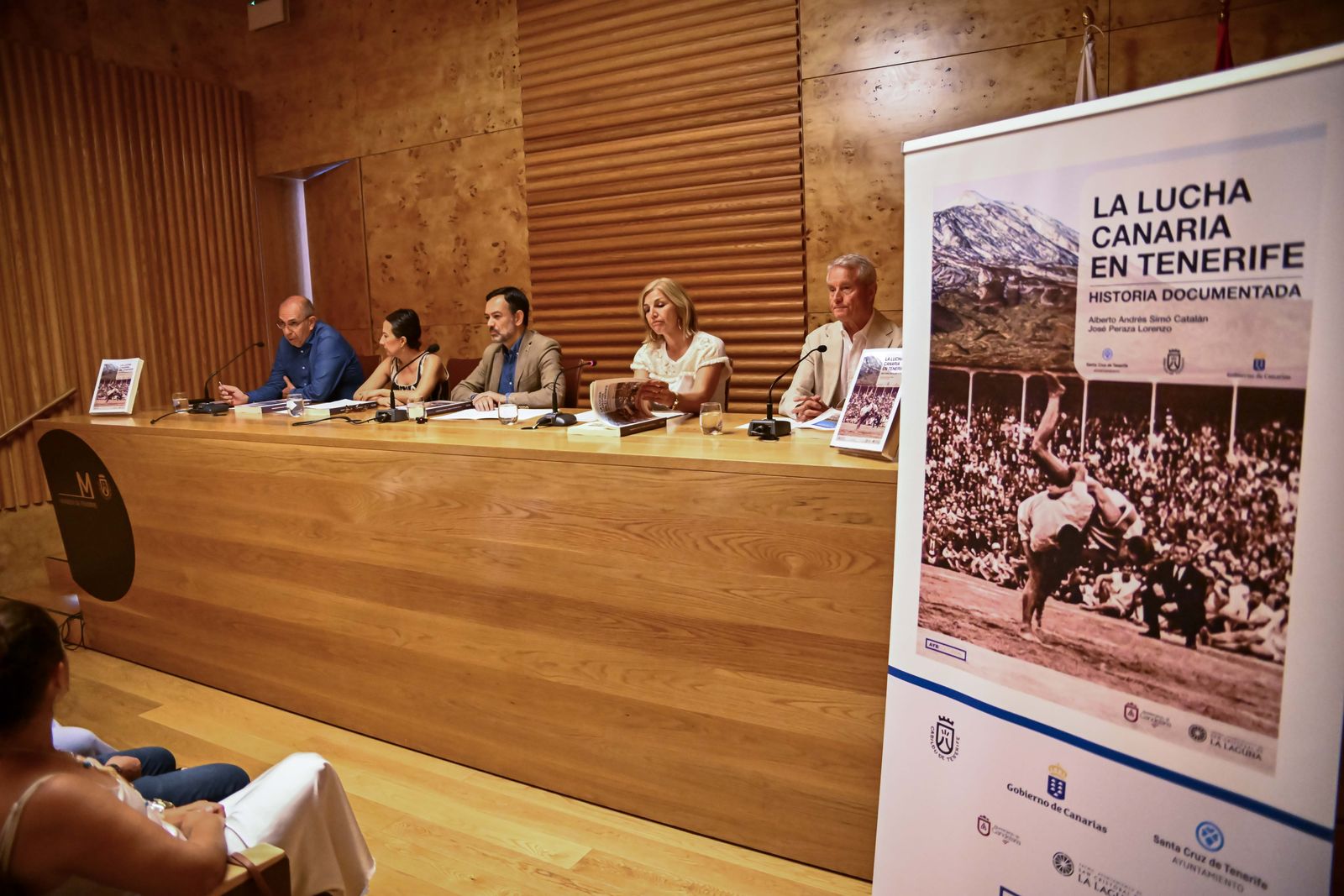 20250722 libro lucha canaria 2