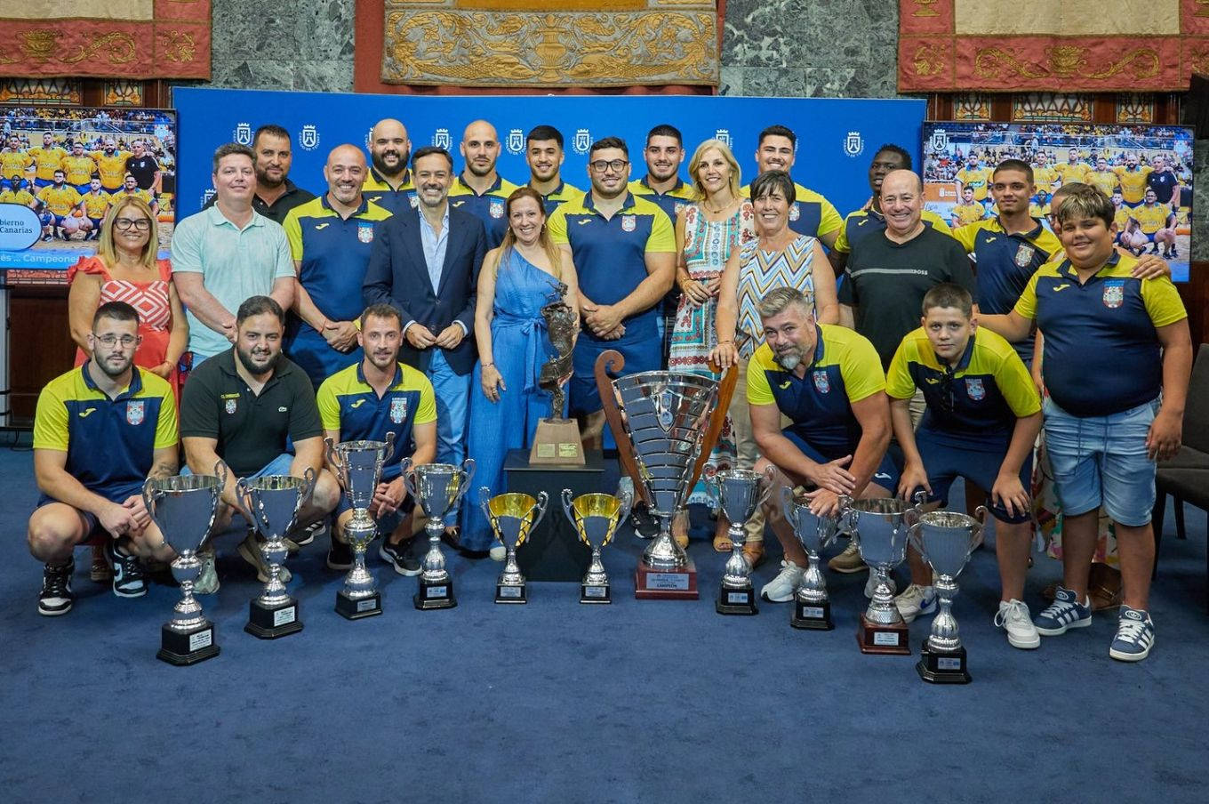El Cabildo recibe al Club de Luchas Chimbesque