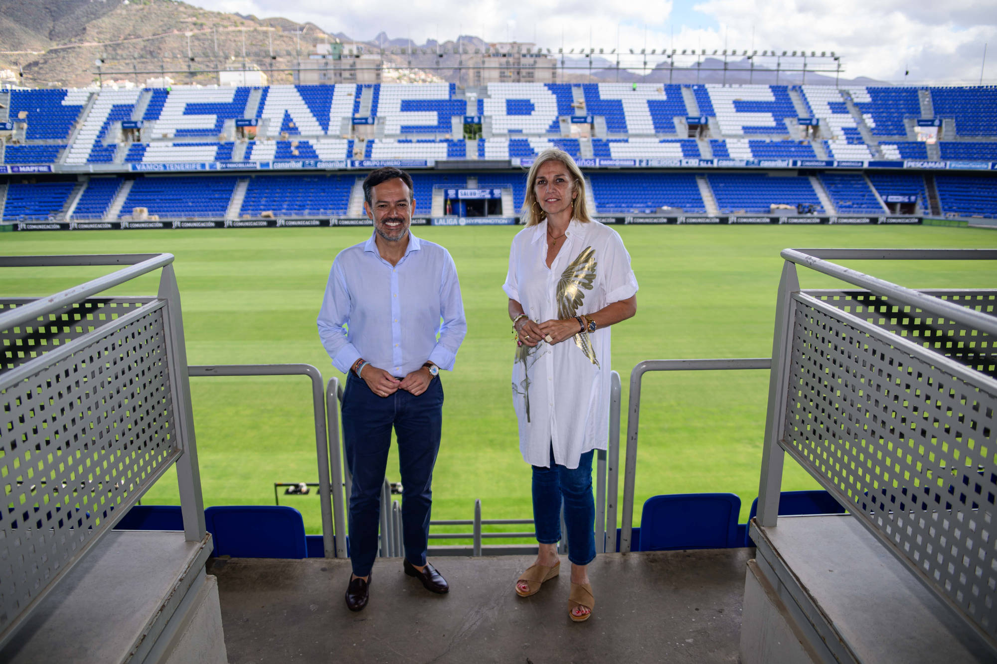20250902 Visita Obras Heliodoro El Cabildo concluye la colocación de los nuevos asientos autoabatibles del estadio Heliodoro Rodríguez López