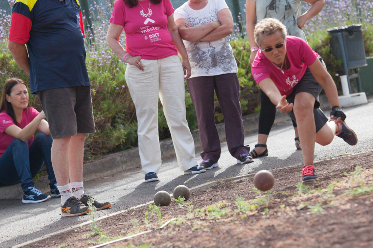 La Laguna acoge la segunda jornada de bola canaria en los VIII Juegos Máster